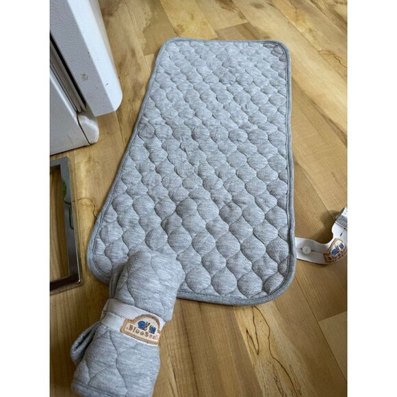 BlueSnail Quilted Gray Baby Pads – Set of 2 - Picture 5 of 9